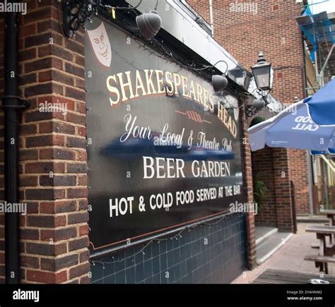 Local Pub - Belatra